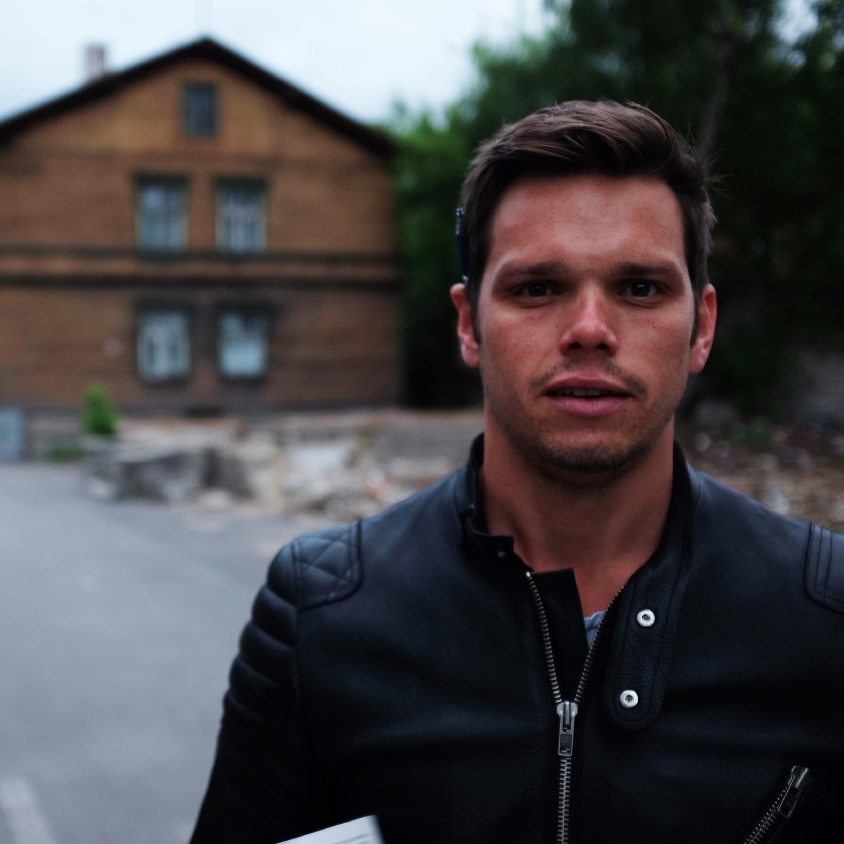 damonoude's profile picture. Don't sink the boat you built to keep afloat. Startup founder @picklebet Design - Brand - Product - Growth - #bitcoin