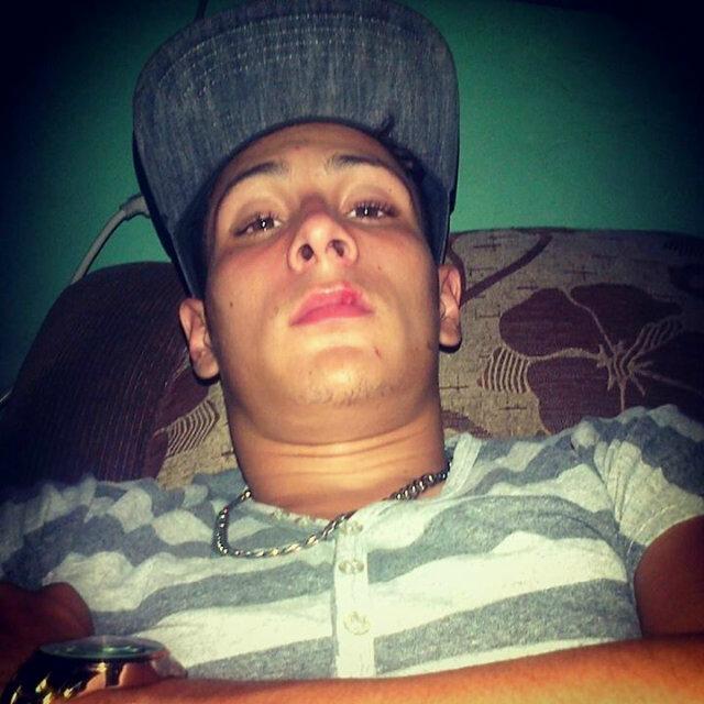 juliofernando13's profile picture. 