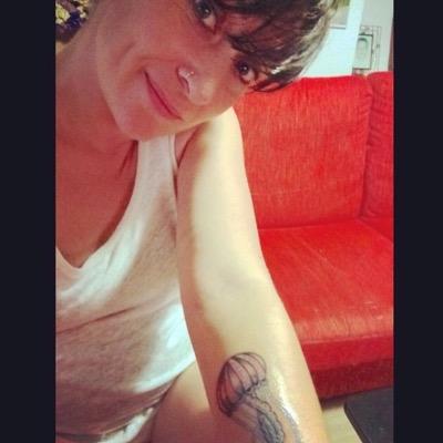 Y que conste que no todo lo que se escribe aqui es cierto , a veces son solo cosas que suenan bonito :))