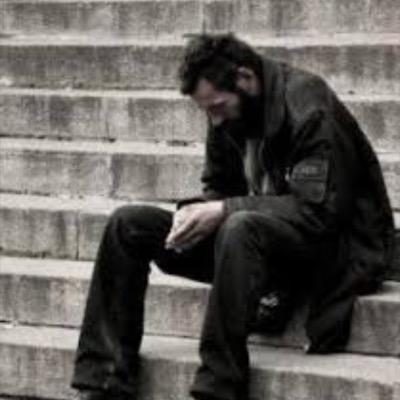 توتر لايعكس شخصيتك الحقيقية 
بل هو قناع تختبئ وراءه