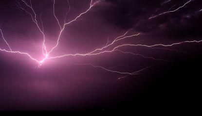 Storm chasers based in North Texas! chasing severe weather across the plains! Founders: Matthew Koket & Justin Rohl