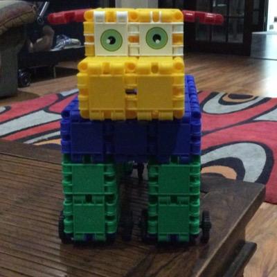 Clicbuildplay's profile picture. 