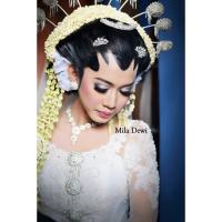 miladewimakeupkebaya(@mide_co) 's Twitter Profile Photo