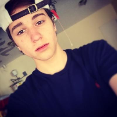 davidwallerr's profile picture. 