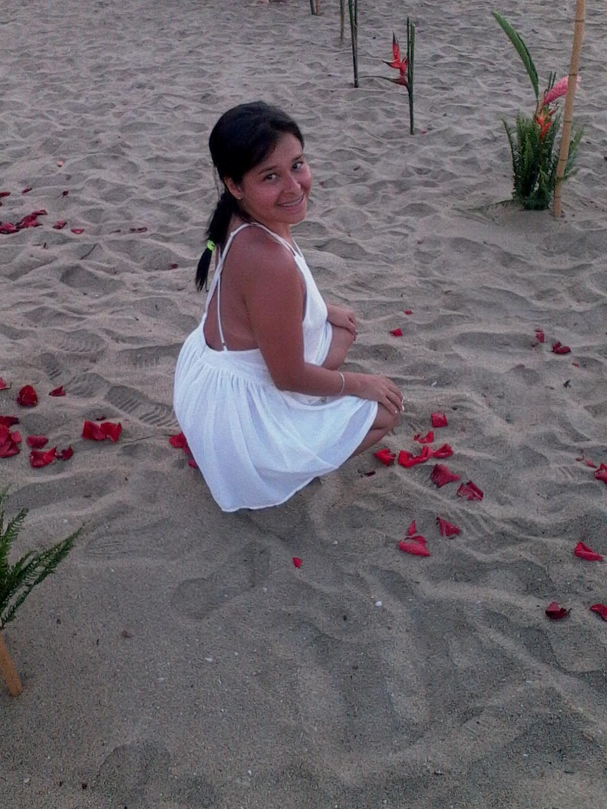 AdrianastilhE's profile picture. Licda. COMUNICACIÖN SOCIAL .. Trabajo Independiente ..  Amo mi familia lo es TODO para MI.. Amo mi vida y Agradecida con DIOS por muchas Bendiciones!!