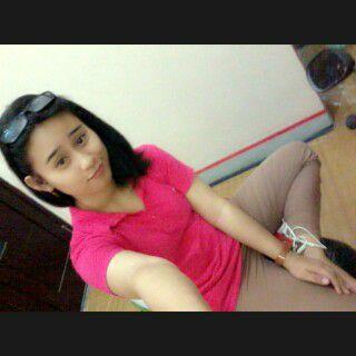 rennyputrirenn1's profile picture. hidup itu anugrah