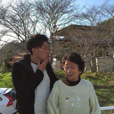 evwevwevw's profile picture. 毎日遊んで暮らしたい！