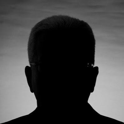 henningwust's profile picture. a human being