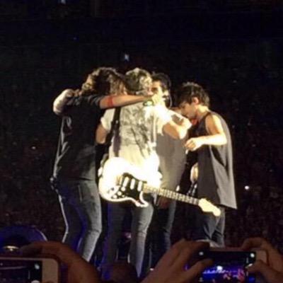 Loving 1D since 2012~ / SWIFTIE // ED SHEERAN//ANSEL❤//OKAY? OKAY.// DIVERGENT♥LJDH #MYBIGSISTER #CanaryIslandsNeed1D ATF❤