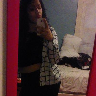 postivevibes23's profile picture. Live Positive