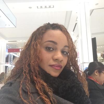 rosaloca88's profile picture.