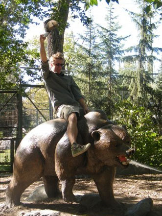 Scruffy_lookin's profile picture. A creative geek that's somehow landed a cool little family despite my obsessions.