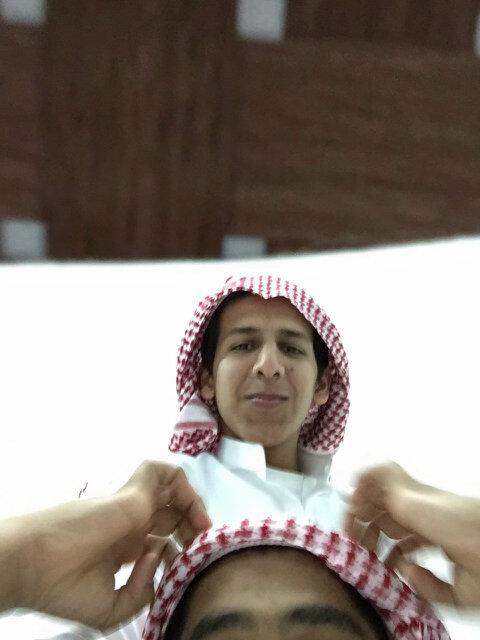 ex_alkhozama's profile picture. انا اللذي نظر الاعمى الى ادبي..واسمعت كلماتي من به صمم.الخيل والليل والبيداء تعرفني.والسيف و الرمح والقرطاس والقلم.. تابعني اتابعك والفولو والرتويت بلاش