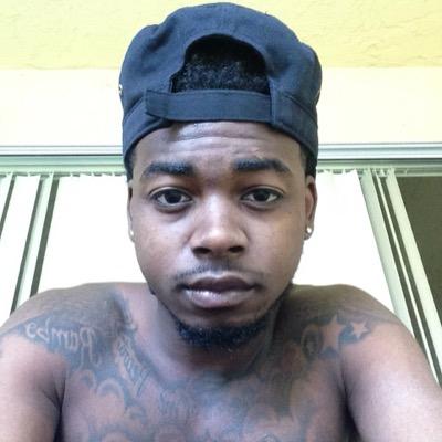 21 years old from boynton beach fl a chef at the new vegan also a personal trainer