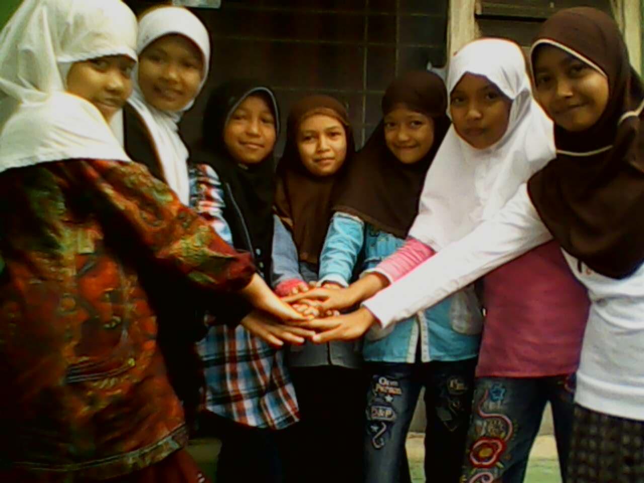 NurainiChysc21's profile picture. i hope my dreams come true . .