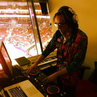 Music Director at Madison Square Garden, organist and DJ for @NYKnicks and @NYRangers, DJ for @Giants and NFL events, organist for @Mets.