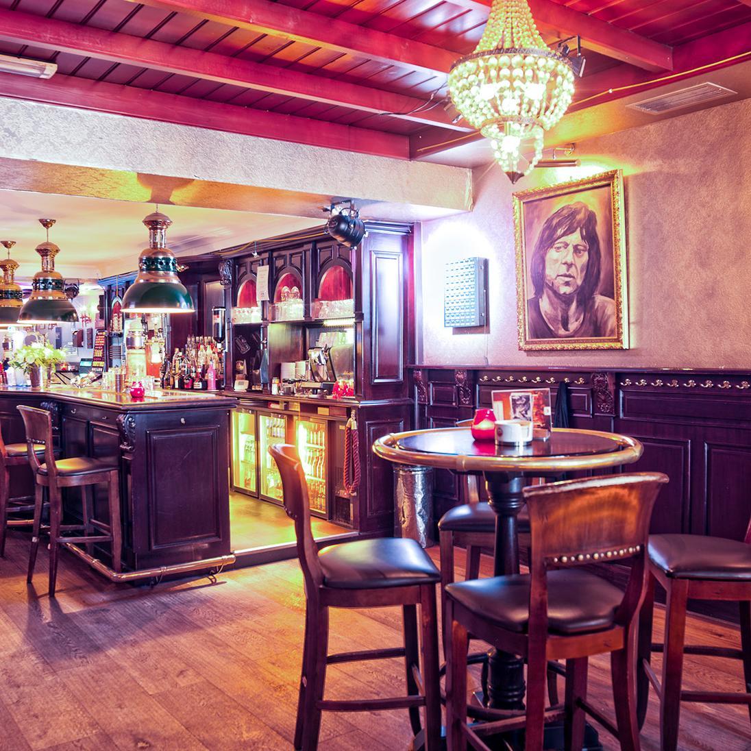 cafen8w8's profile picture. Cafe de Nachtwacht is een knus gelegen cafe tegenover de Tamboer in Hoogeveen. Gezelligheid en Gastvrijheid zijn onze trefwoorden. Proef de sfeer en de drankjes