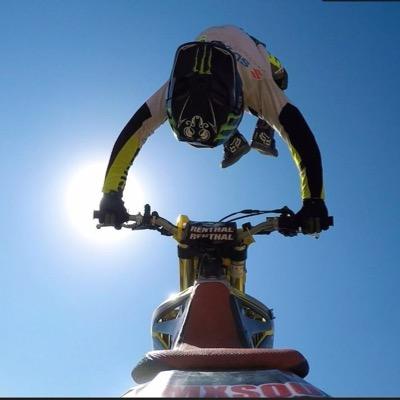 Rider freestyle motocross , me gusta mucho el bmx dirtjump , el freeride mx viajar por el mundo saltando en moto con amigos y con energia positiva :)