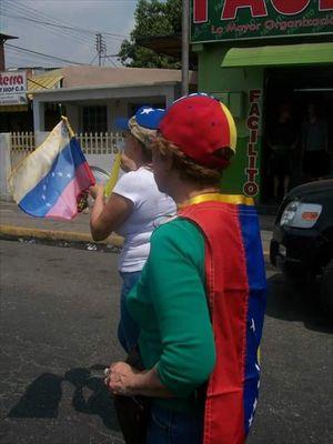 Mama de @ElectraVe y @geraldpc , venezolana con Guaramo para Luchar por la democracia de mi venezuela!.