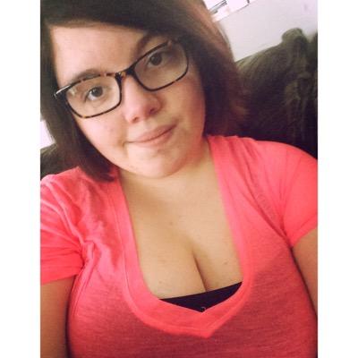 laurenelizbae15's profile picture. Lauren | 18 years old. | Pansexual | Single.