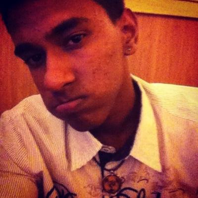 17Vishnu's profile picture. Name vishnu Klang 19 age old 26 january....Jayvishnu.yobsn.com