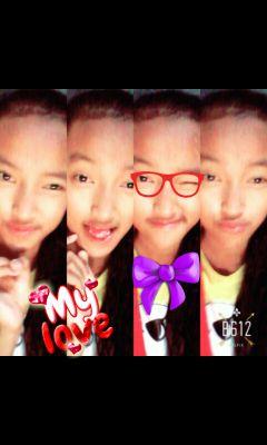 AzzaRiea's profile picture. 