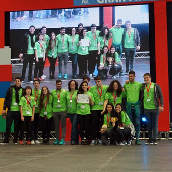 Este es el twitter de el grupo de robotica de el instituto Luis Cobiella Cuevas, La Palma, equipo ganador de la #FLLCanarias