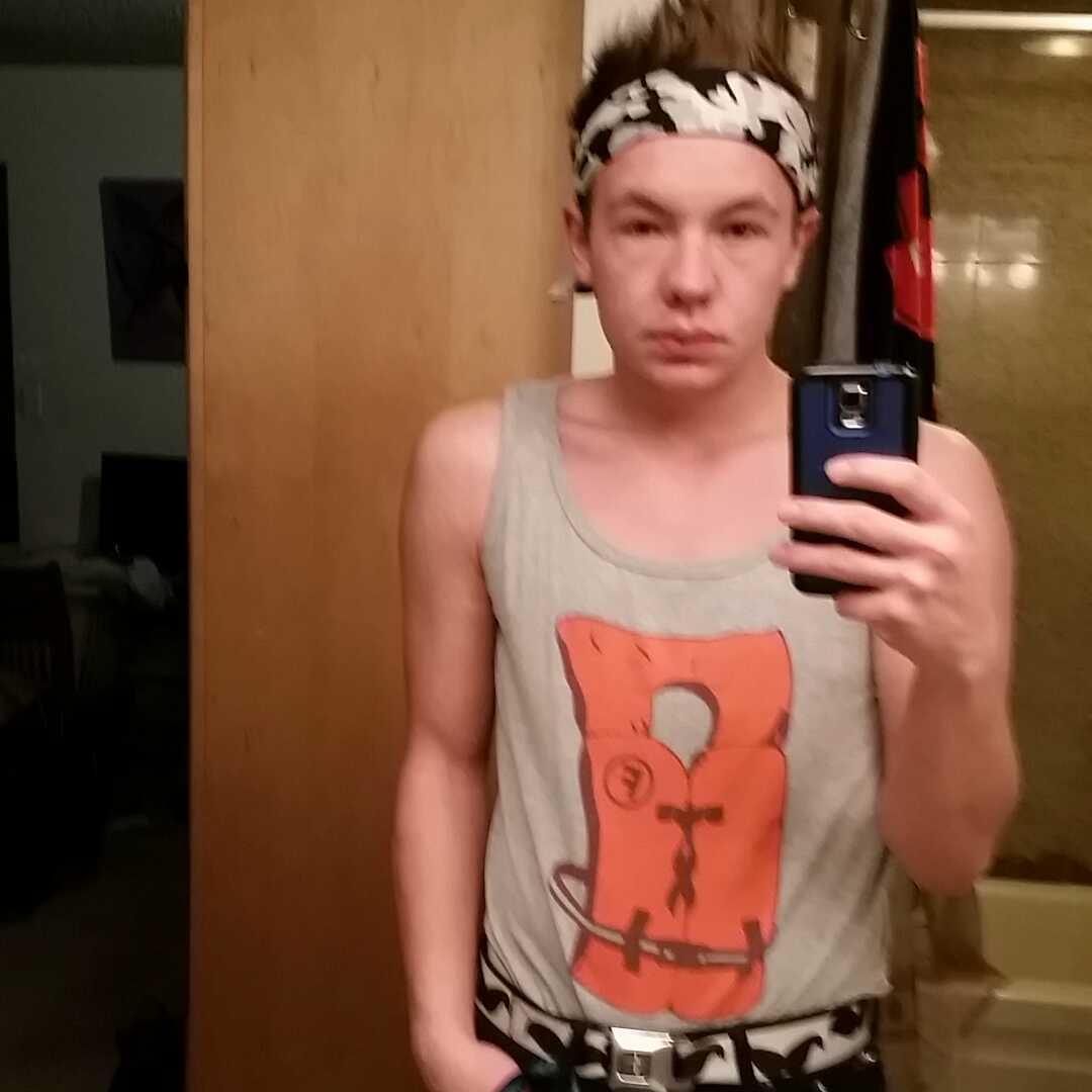 Tuonotrev's profile picture. I'm 19 which mean im a teenager and an adult ;) I'm single and a free spirit searching for my next big adventure, Where ever that may take me.