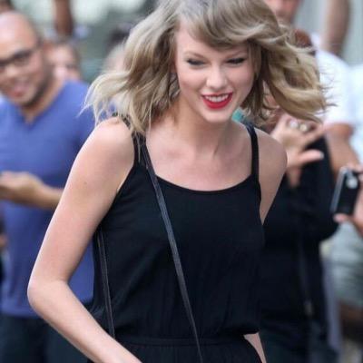 wildflxwerswift's profile picture. hi im @wildflowerswift on instagram :) follow my twitter @cinthyarxse :))