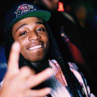 All About Jacquees B❤️Go get his EP '19' on iTunes! #TeamJacquees never stops, we only get bigger❤️