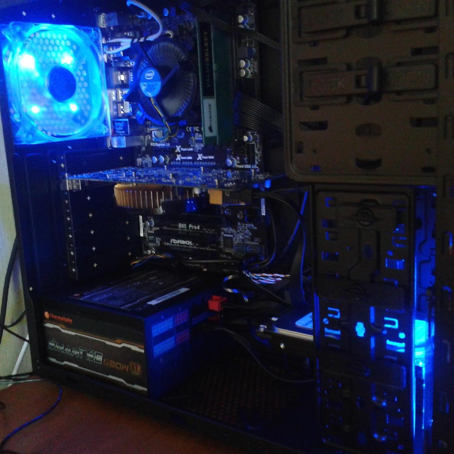 #PCGamer that likes to build shit! #followme bitchez!