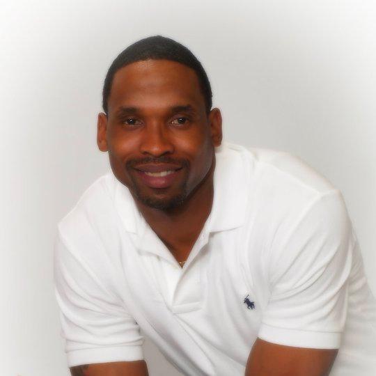 MrJamesTMurphy's profile picture. The world makes way for the man who knows where he is going. (Ralph Waldo Emerson)