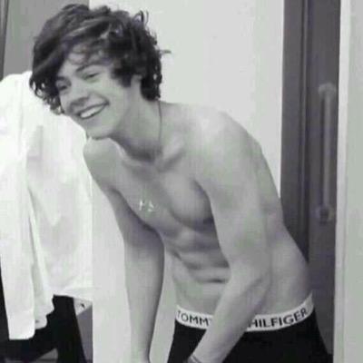 Im carefree Love to sing. I love @Onedirection inbox me