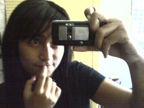 vighneztonly's profile picture. 