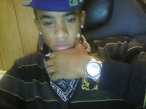 what is up? track is basicly my life, i am a 4 time state champ. I run tha 100 thru 400