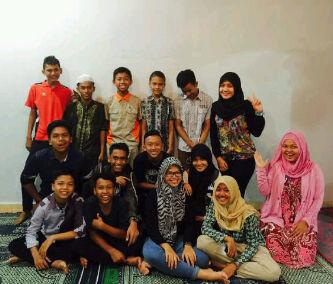 GCfams_'s profile picture. Its not just like classmate but more than anything--Still together till the end.