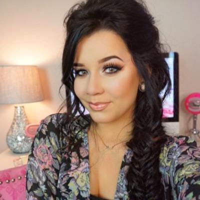 hi all! Meg is my fav beauty guru & i have been watching her since she first started youtube! this page is for all fans of Meg & any negativity will be blocked.