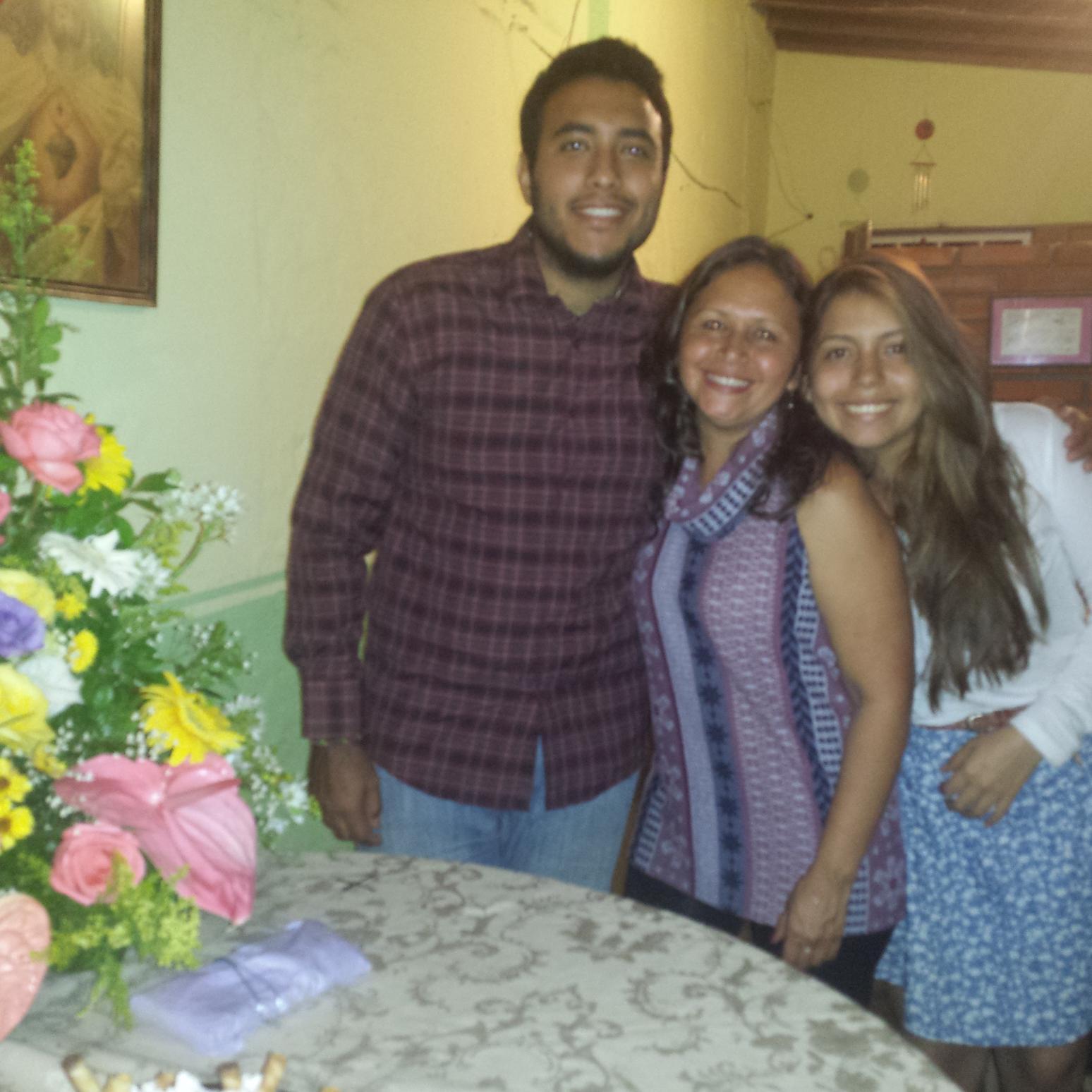 char_me's profile picture. Repostera, Decoradora, Nadadora Master-Merida  y Opositora !