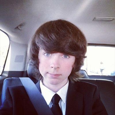 I'm a fan of chandler riggs (Carl Grimes)