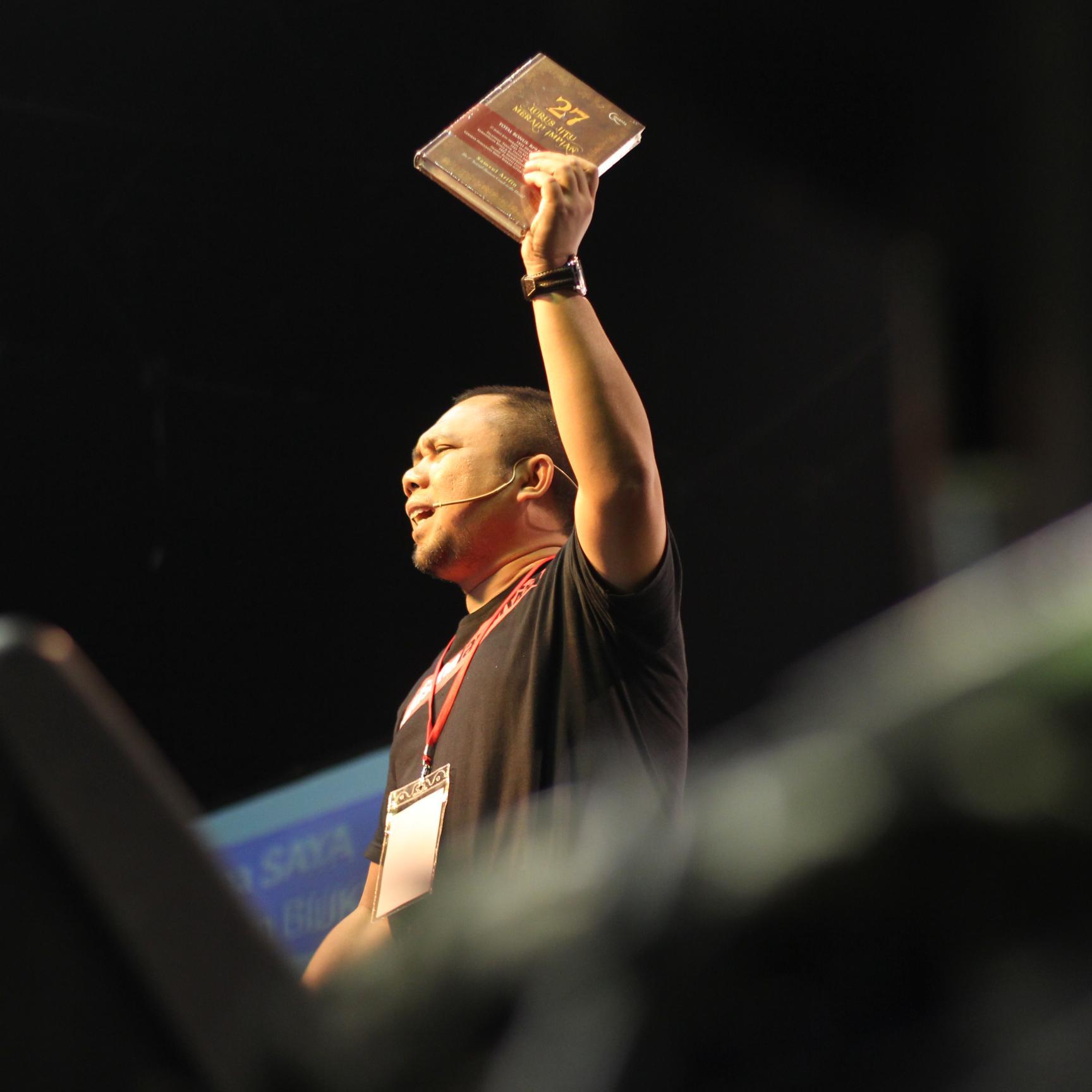 27JurusJitu's profile picture. Kitab Klasik Panduan Meraih Impian by @SamsulArifinSBC | Pesan 088802144274 | BONUS Rp 9.890.000 | Profile Penulis: https://t.co/8HlzAQ5yWS