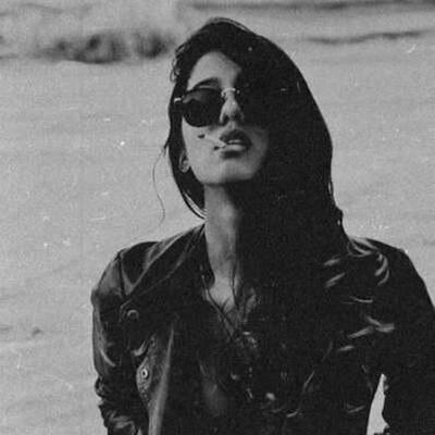 vlinderle's profile picture. Не строй долгосрочных планов, не провоцируй Бога