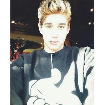 Horanwithwifi's profile picture. Forever Luke/5