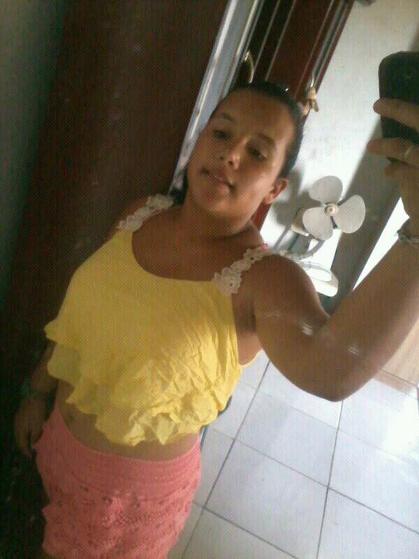 nicolli2000s2's profile picture. 