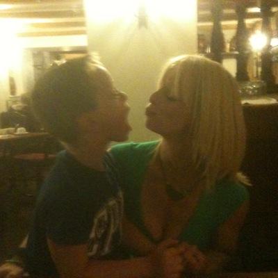 goodgirlshell's profile picture. CORPERATE SLAVE !!!