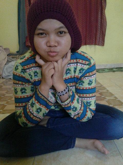 i'm a beatiful girl... II cute II and smart II i am studying at islamic university of sultan syarif kasim riau In indonesia II