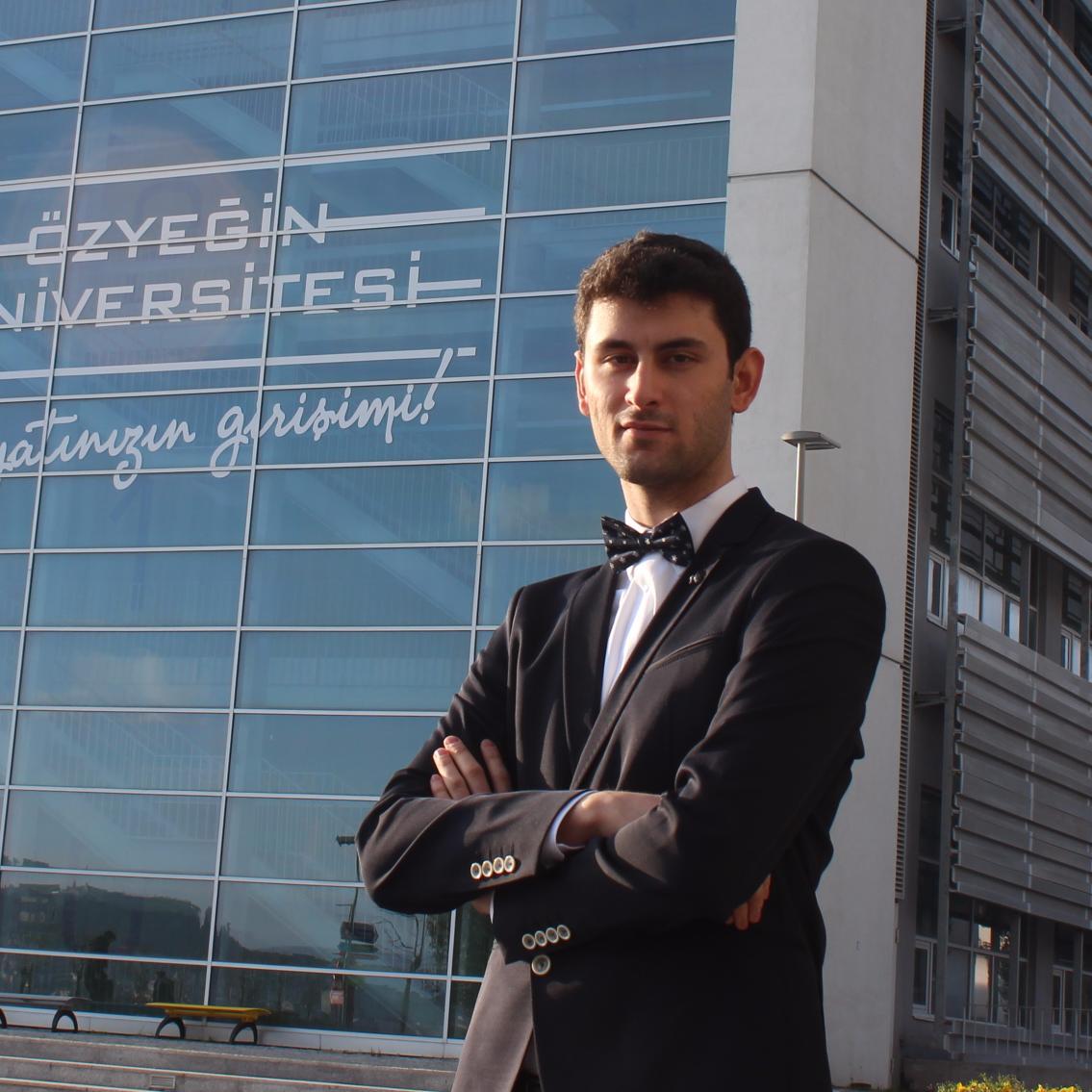 ogulcan_lazarus's profile picture. ex optiver options trader. wanderlust