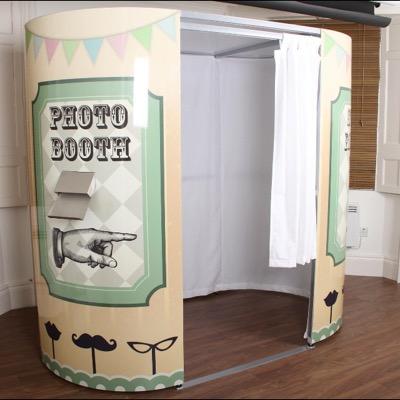 #photobooth #magicmirror hire for all occasions #Wedding #birthday #christmasparty a night to remember Covering. #notts #lincs #yorkshire #derbyshire