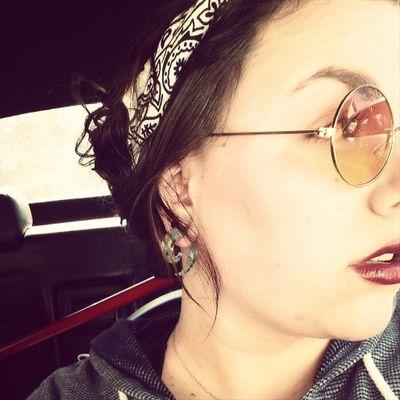 Happy. Jesus. Vegan. Im awkward 19 years young, and I have a kick-ass tumblr! Check it; http://t.co/LNIdIujR55