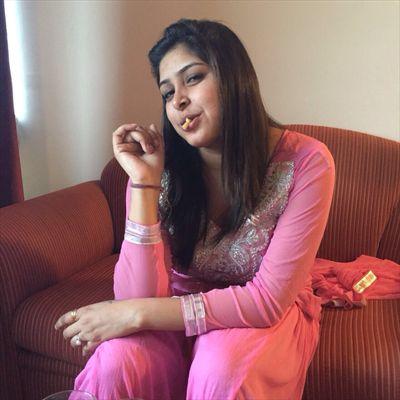 Avneet Kaur desktop Wallpapers