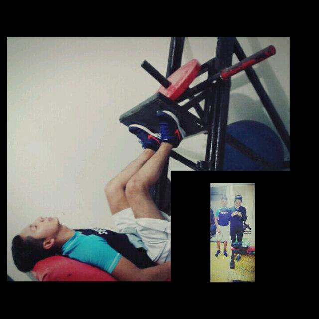 VictorCruz097's profile picture. .